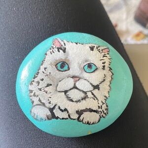 Cat Rock Persian Cat 3” x2” x 1.75”